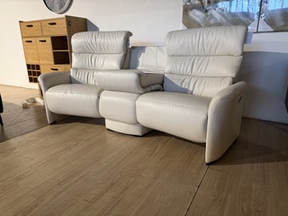 3-zits bank, wit leder, elektrisch verstelbaar